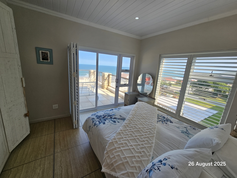 6 Bedroom Property for Sale in Jongensfontein Western Cape